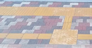 Купить тактильную бетонную плитку по цене от 711 руб. в Камне-на-Оби