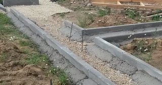 Установка бордюров для плитки в Камне-на-Оби в октябре